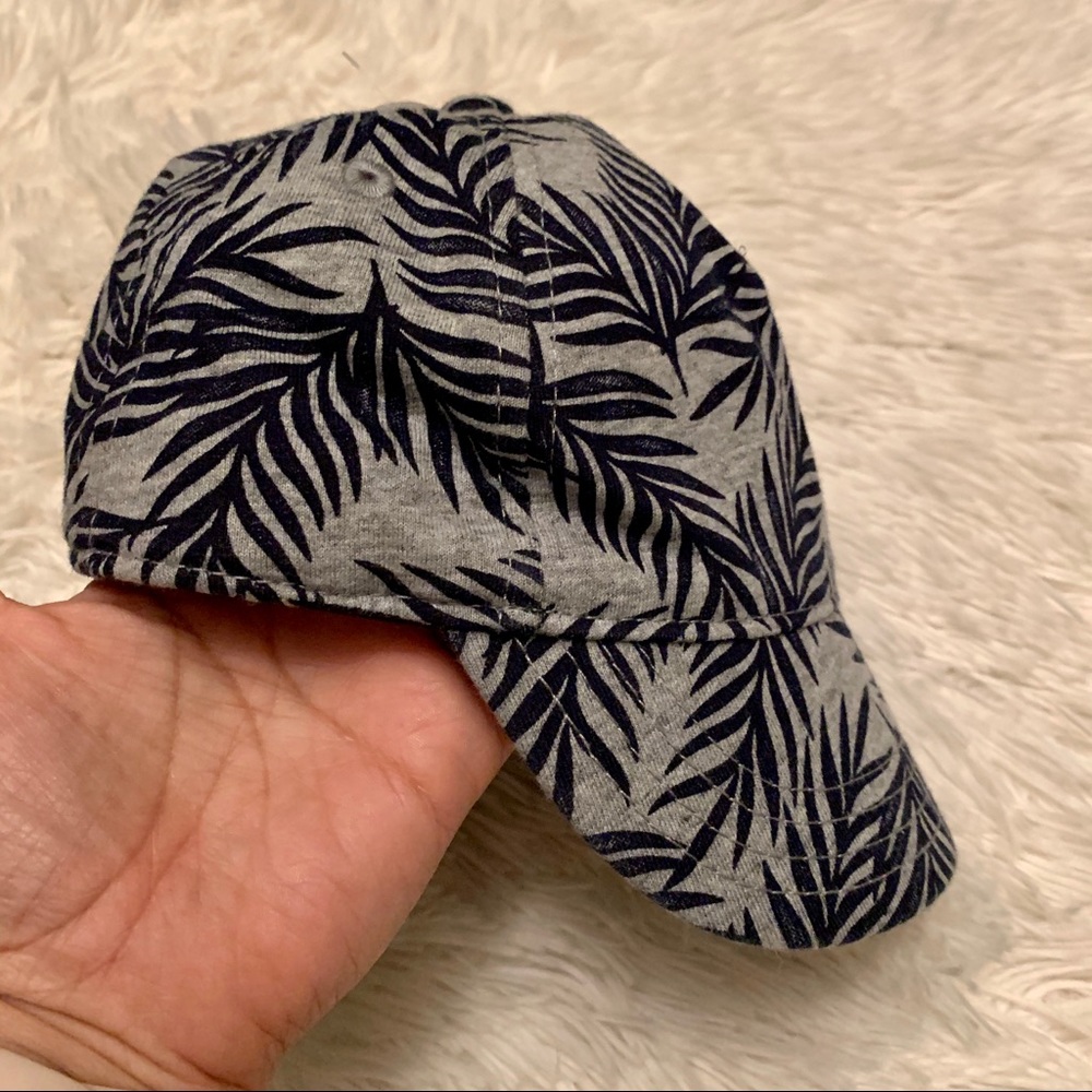 Gymboree hat size small